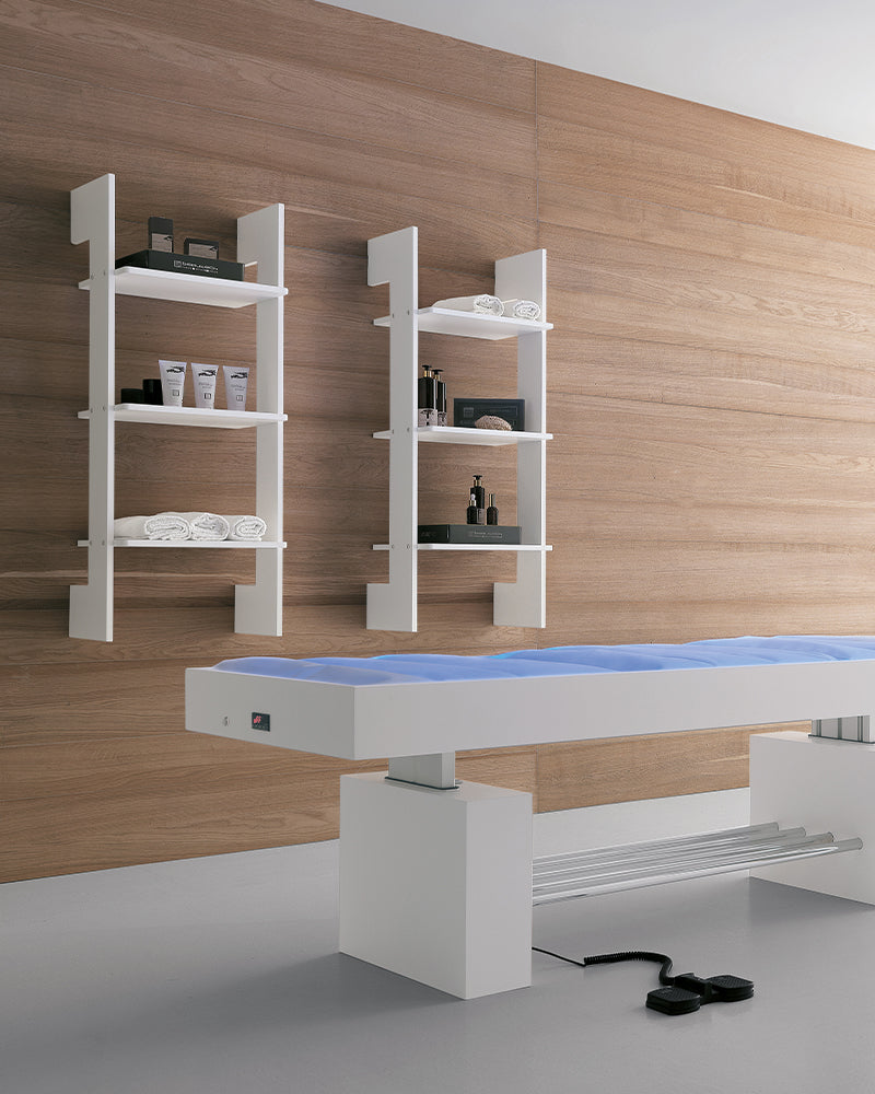 Akeba - White sales shelf