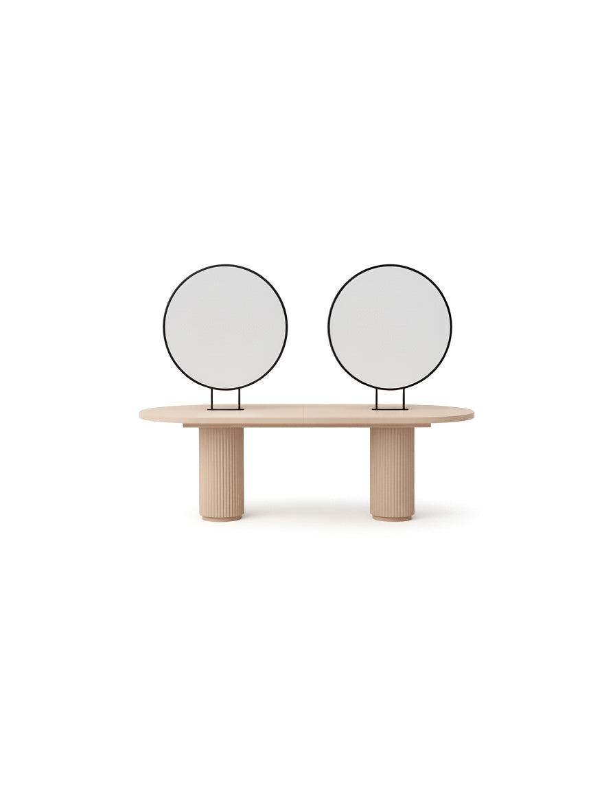 Island Beige - Sand-colored freestanding workstation with 4 styling stations